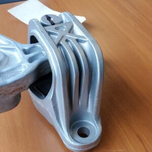OE ENGINE MOUNT